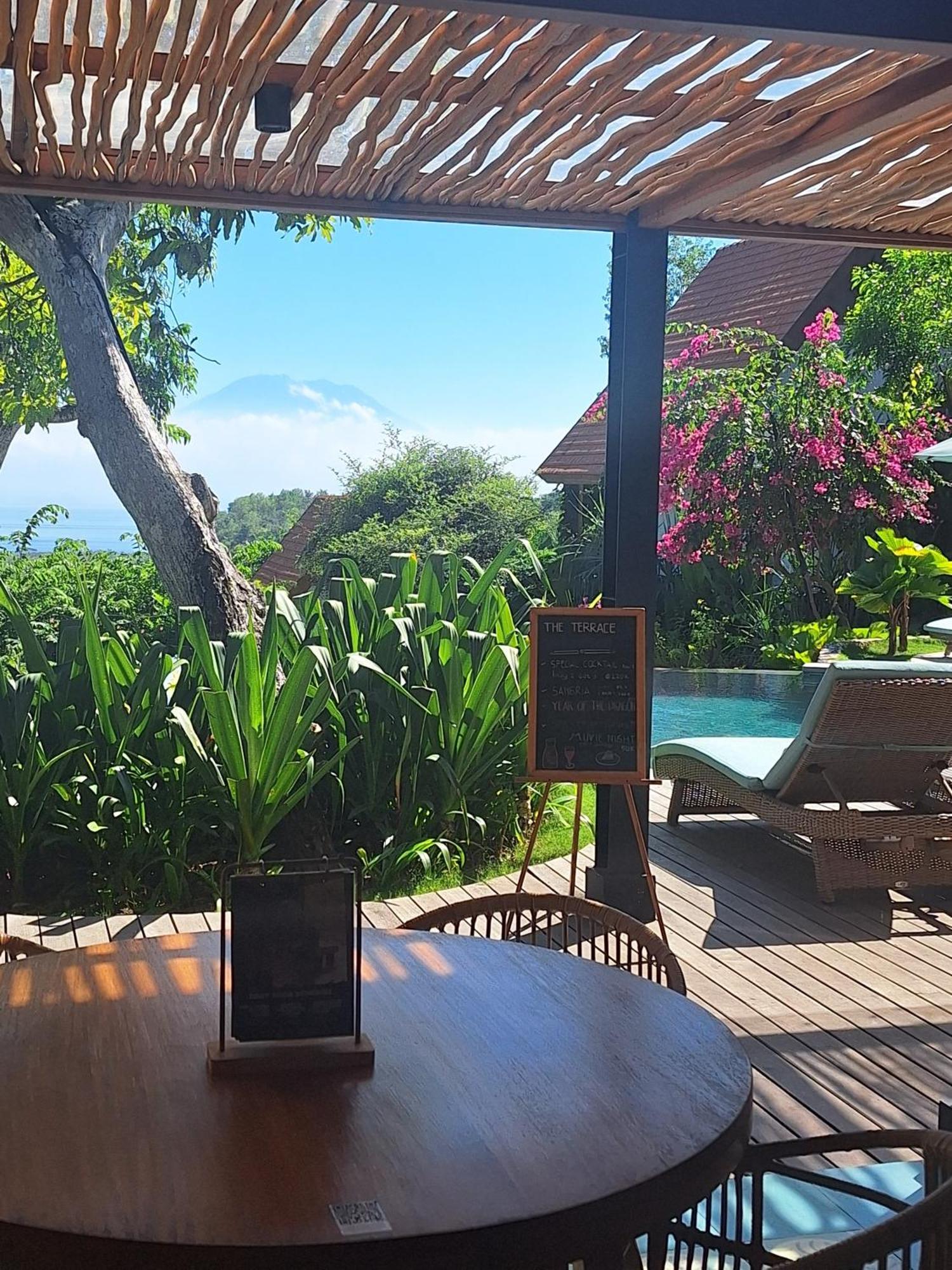 Deep Roots Dive & Yoga Resort Ped Buitenkant foto